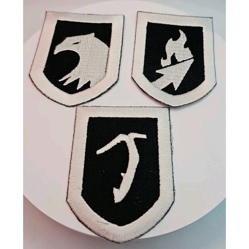 Set Of 3 Tomb Raider Patches Collector's Edition Iron-On Badge Climbing Axe